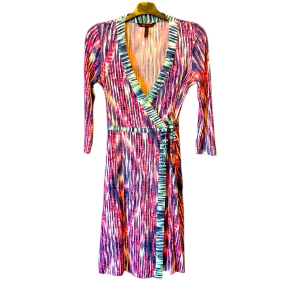 BCBG Maxazria Wrap Dress EUC Midi Blues, Purples, Pinks, Teal, White. XXS